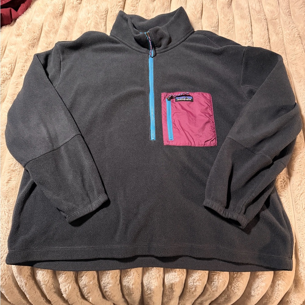 Patagonia Women’s Sweater Size XL